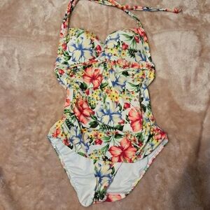 Victoria's Secret tropical flower one-piece bathing suit size medium